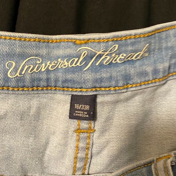Universal Thread Skinny Jeans - Picture 3 of 4
